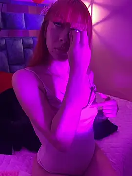 Snapshot of Elaaa_pink21 chatting on 02-25-26, 01:04 Elaaa pink21 online show from 02-25-26, 01:04