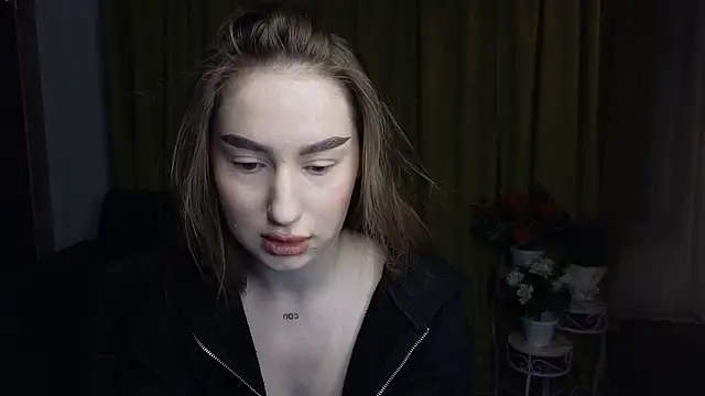 Snapshot of AlicaFoxis chatting on 02-22-26, 07:01 AlicaFoxis online show from 02-22-26, 07:01