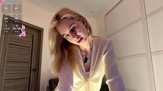 Snapshot of HeeEgno chatting on 02-27-26, 05:13 HeeEgno online show from 02-27-26, 05:13