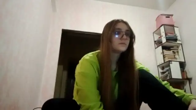 Snapshot of JanineThielman chatting on 04-03-26, 12:58 JanineThielman online show from 04-03-26, 12:58