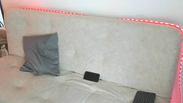 Snapshot of Damon_Kovac chatting on 02-26-26, 01:32 Damon Kovac online show from 02-26-26, 01:32