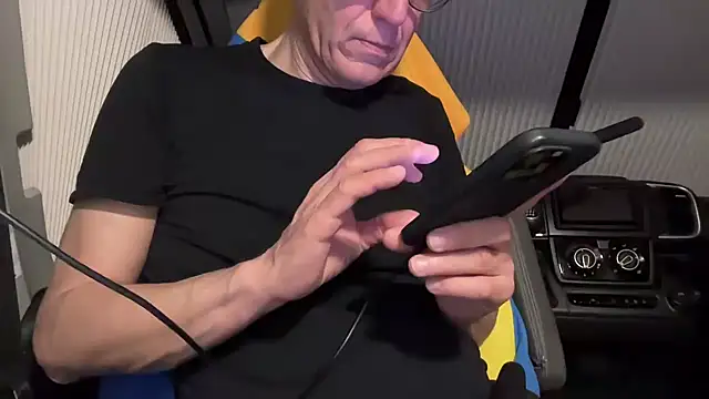 Snapshot of rotoli chatting on 02-24-26, 10:41 rotoli online show from 02-24-26, 10:41