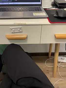 Snapshot of xiaoya-cc chatting on 02-23-26, 09:28 xiaoya-cc online show from 02-23-26, 09:28