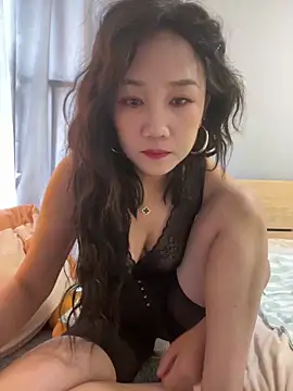 Snapshot of xiaoya-cc chatting on 02-26-26, 05:28 xiaoya-cc online show from 02-26-26, 05:28