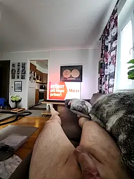 Snapshot of swecockforhead chatting on 03-15-26, 10:10 swecockforhead online show from 03-15-26, 10:10