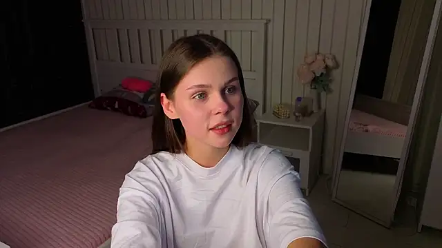 EarthaLevra online show from 03-27-26, 07:35