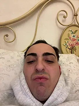 Snapshot of ombra99 chatting on 03-04-26, 02:34 ombra99 online show from 03-04-26, 02:34