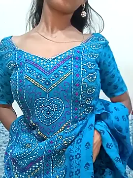 Snapshot of Azi_1 chatting on 03-02-26, 06:04 Azi 1 online show from 03-02-26, 06:04