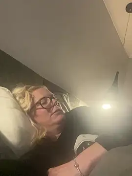 Amelie BlondeXX online show from 03-02-26, 10:22