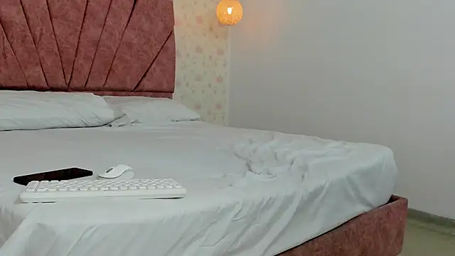 Nina Moom online show from 02-28-26, 12:28