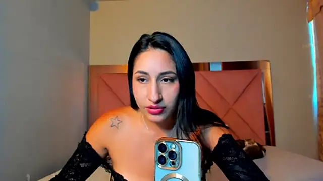 Snapshot of Alanah_connory chatting on 03-16-26, 06:45 Alanah connory online show from 03-16-26, 06:45