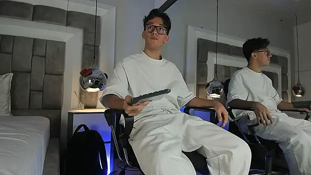 Snapshot of Austin_Reedss chatting on 03-03-26, 12:33 Austin Reedss online show from 03-03-26, 12:33