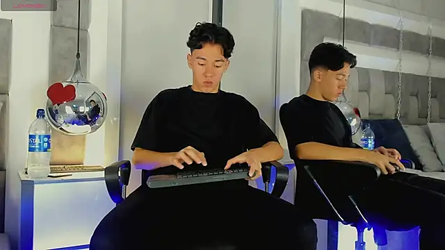 Snapshot of Austin_Reedss chatting on 03-18-26, 12:41 Austin Reedss online show from 03-18-26, 12:41