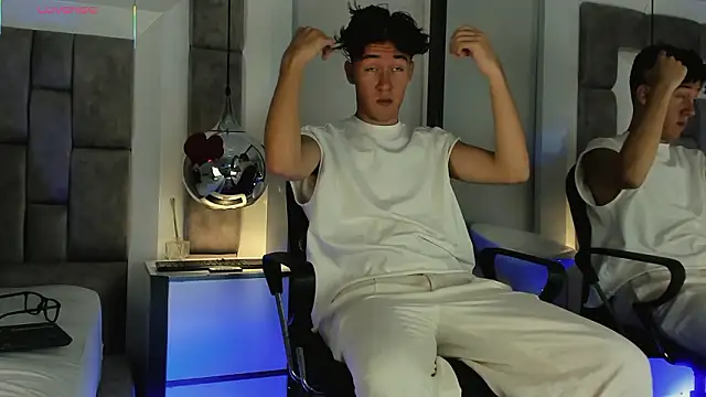 Snapshot of Austin_Reedss chatting on 03-20-26, 03:17 Austin Reedss online show from 03-20-26, 03:17