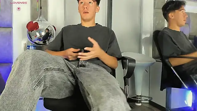 Snapshot of Austin_Reedss chatting on 03-22-26, 03:59 Austin Reedss online show from 03-22-26, 03:59