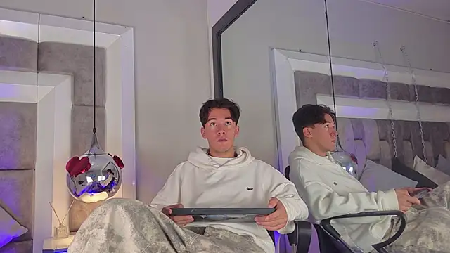 Snapshot of Austin_Reedss chatting on 03-30-26, 12:17 Austin Reedss online show from 03-30-26, 12:17