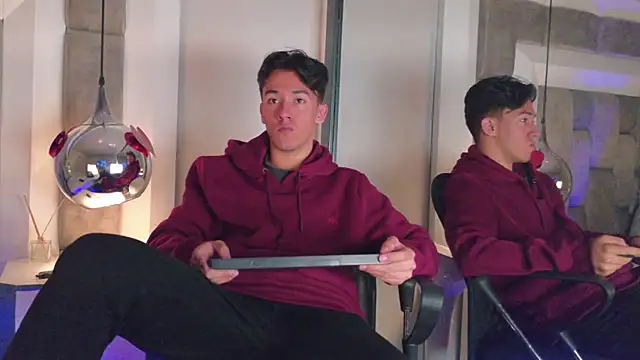 Snapshot of Austin_Reedss chatting on 04-16-26, 12:39 Austin Reedss online show from 04-16-26, 12:39