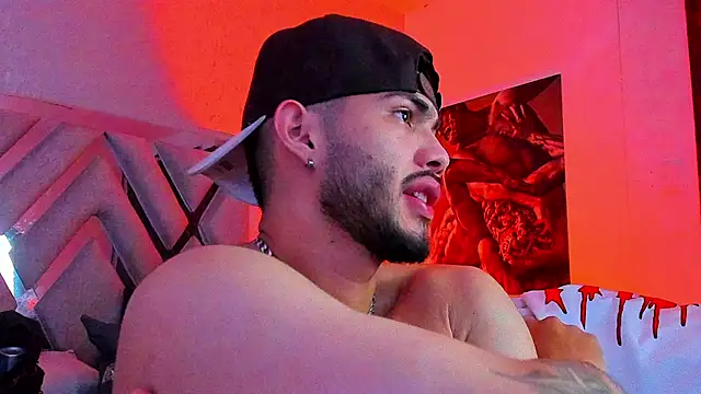 Snapshot of Vincentblack chatting on 03-28-26, 04:56 Vincentblack online show from 03-28-26, 04:56