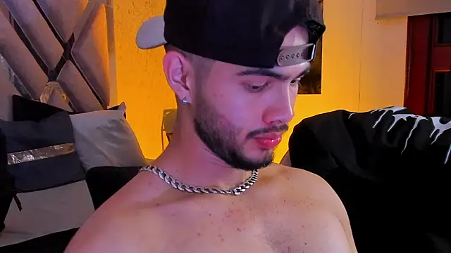 Snapshot of Vincentblack chatting on 04-09-26, 04:45 Vincentblack online show from 04-09-26, 04:45