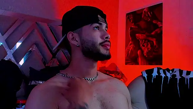 Snapshot of Vincentblack chatting on 04-13-26, 05:35 Vincentblack online show from 04-13-26, 05:35