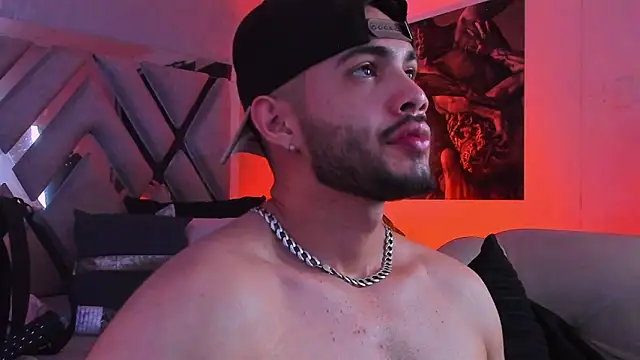 Snapshot of Vincentblack chatting on 04-15-26, 04:30 Vincentblack online show from 04-15-26, 04:30