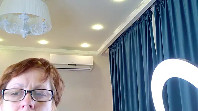 LioraWeiss online show from 03-01-26, 06:59