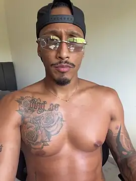 Snapshot of bruno_west chatting on 02-26-26, 08:30 bruno west online show from 02-26-26, 08:30