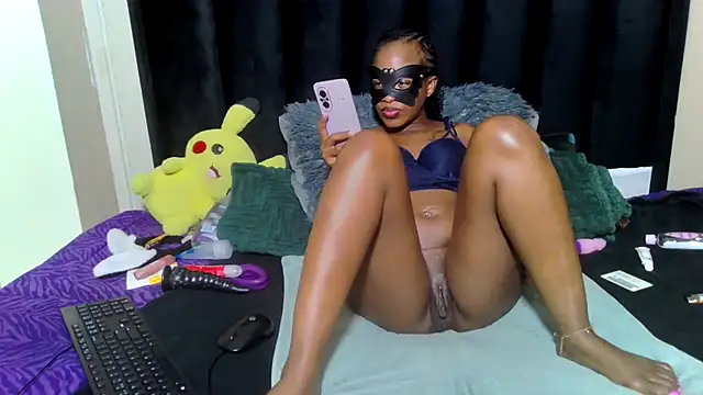 trixiey8 online show from 04-16-26, 09:39