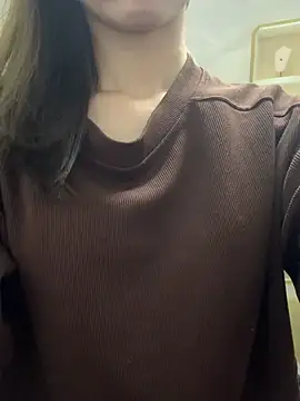 Snapshot of LingLing017 chatting on 02-26-26, 01:43 LingLing017 online show from 02-26-26, 01:43