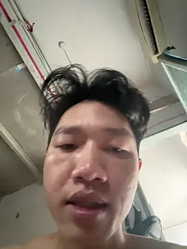 Snapshot of yuici79 chatting on 02-25-26, 10:14 yuici79 online show from 02-25-26, 10:14