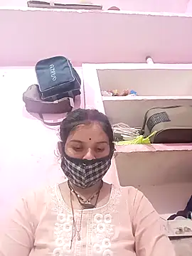 Snapshot of Hot_bri2 chatting on 04-07-26, 04:18 Hot bri2 online show from 04-07-26, 04:18