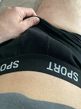 Snapshot of dim6180 chatting on 02-25-26, 11:53 dim6180 online show from 02-25-26, 11:53