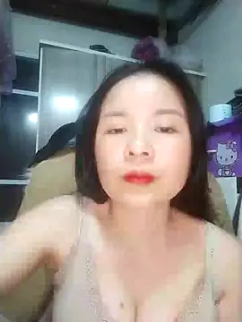 Snapshot of Ivy_Trix2 chatting on 02-25-26, 02:48 Ivy Trix2 online show from 02-25-26, 02:48