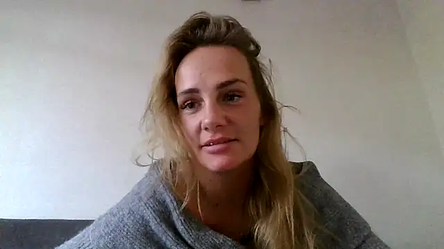 Lisanne30 online show from 02-25-26, 02:48