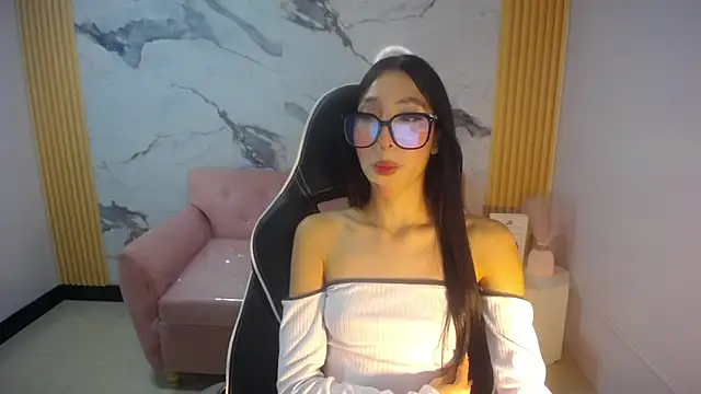 Snapshot of Roma_ch1 chatting on 03-20-26, 12:54 Roma ch1 online show from 03-20-26, 12:54