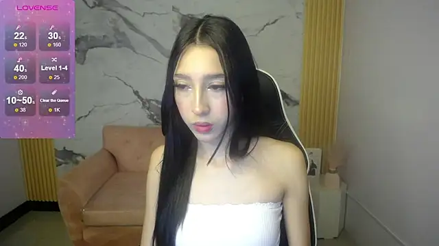 Snapshot of Roma_ch1 chatting on 04-16-26, 12:50 Roma ch1 online show from 04-16-26, 12:50