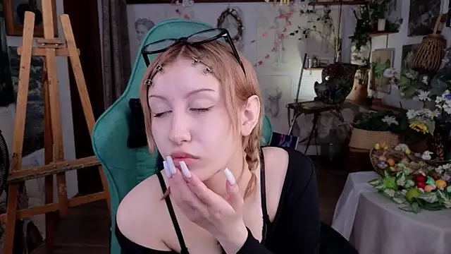 EffieMeowley online show from 03-27-26, 04:51