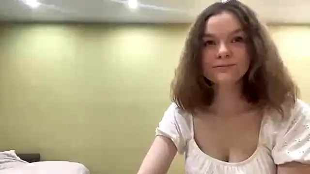 Snapshot of AliveCute chatting on 03-01-26, 07:27 AliveCute online show from 03-01-26, 07:27