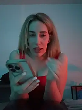 Snapshot of JuliaPrivat chatting on 03-01-26, 10:56 JuliaPrivat online show from 03-01-26, 10:56