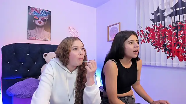 Snapshot of valeria_and_zoe chatting on 03-02-26, 03:08 valeria and zoe online show from 03-02-26, 03:08