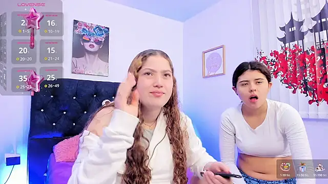 Snapshot of valeria_and_zoe chatting on 03-26-26, 01:28 valeria and zoe online show from 03-26-26, 01:28