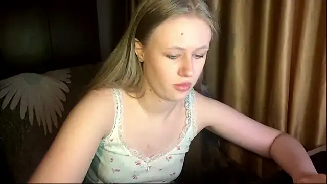 Snapshot of lisa_high chatting on 03-02-26, 11:28 lisa high online show from 03-02-26, 11:28