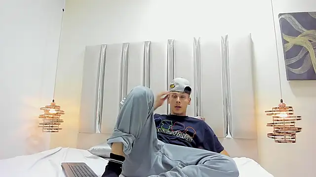 Ethan Wolfe online show from 03-02-26, 05:19