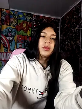 charlottte wh online show from 04-15-26, 09:16