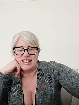 FlirtyFleur-x online show from 03-30-26, 04:08