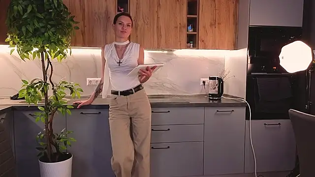 BritneySwiss online show from 03-03-26, 07:53