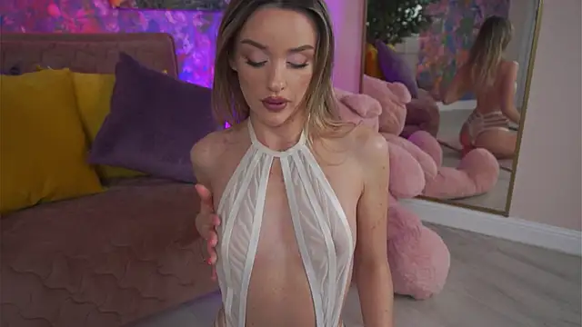 KatieCutieXoo online show from 03-01-26, 08:22