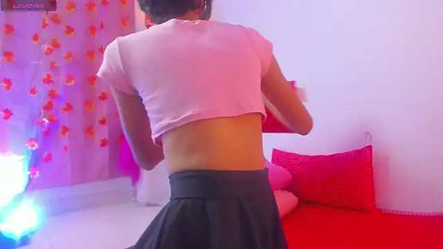 Snapshot of Madeline_21 chatting on 03-14-26, 05:24 Madeline 21 online show from 03-14-26, 05:24