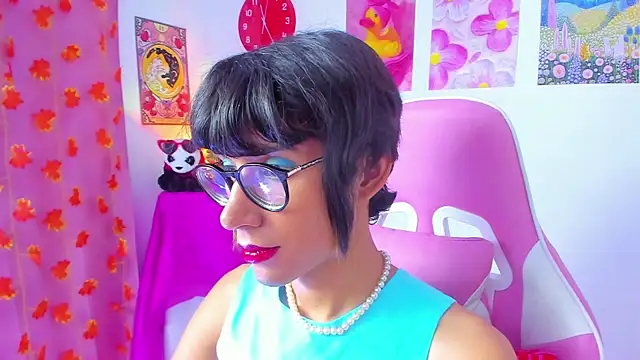 Snapshot of Madeline_21 chatting on 03-16-26, 05:24 Madeline 21 online show from 03-16-26, 05:24