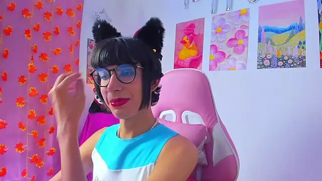 Snapshot of Madeline_21 chatting on 03-26-26, 05:13 Madeline 21 online show from 03-26-26, 05:13